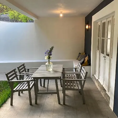 Calheta Beach House T1 Landhuis *