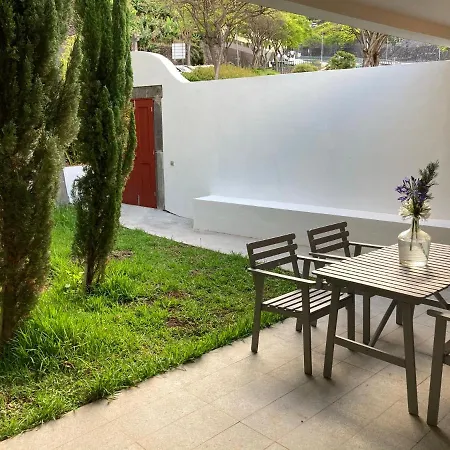 Calheta Beach House T1