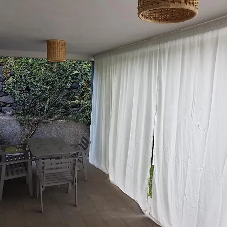 Calheta Beach House T1 Landhuis *