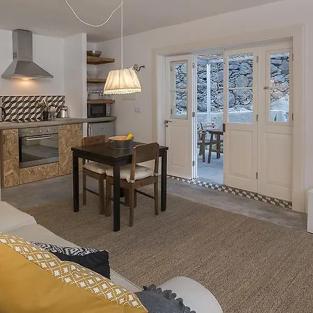 Calheta Beach House T1 * Calheta (Madeira)