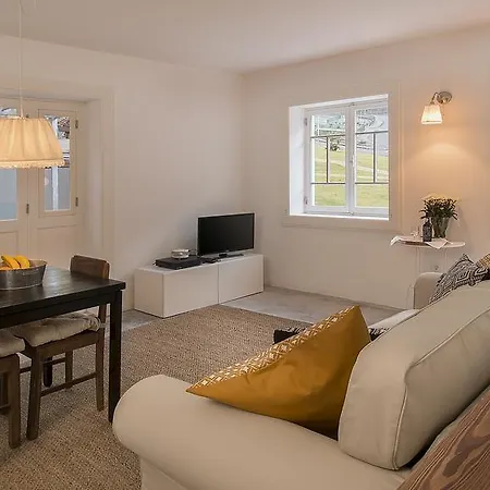 Calheta Beach House T1 Landhuis *