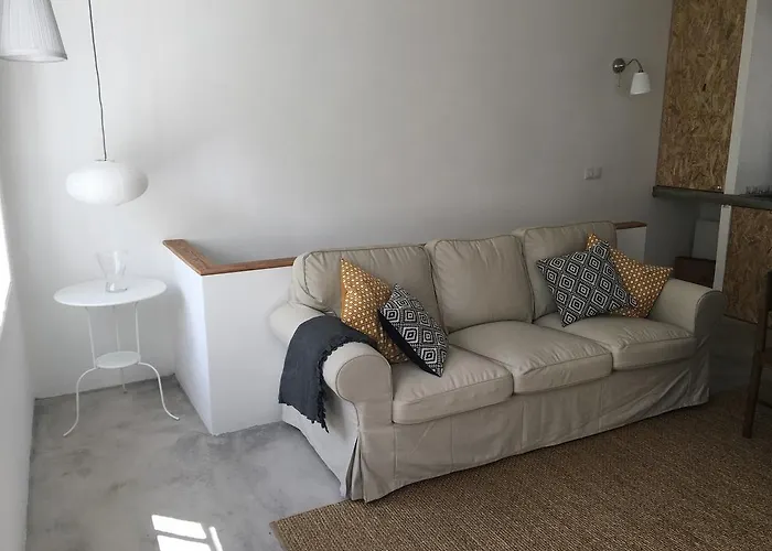 Venkovský dům Calheta Beach House T1 *